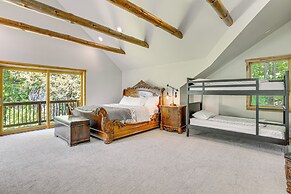 Secluded Cabin w/ Boats < 6 Mi to Jenny Jump!