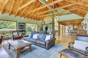 Secluded Cabin w/ Boats < 6 Mi to Jenny Jump!