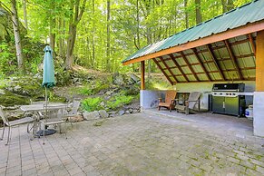 Secluded Cabin w/ Boats < 6 Mi to Jenny Jump!