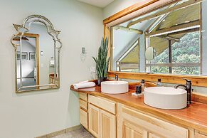 Secluded Cabin w/ Boats < 6 Mi to Jenny Jump!