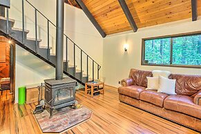 Peaceful Wooded Cabin By Mt. Baker Ski Area!