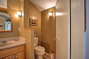 Harbert Cottage w/ Fire Pit: Half Mile to Beach!