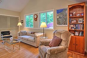 Harbert Cottage w/ Fire Pit: Half Mile to Beach!