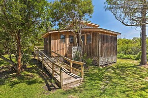 Outer Banks Island Cottage - 1 Mi to Frisco Beach!