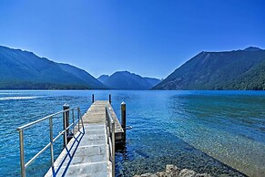 Quaint Lake Cushman Cottage w/ Private Access!