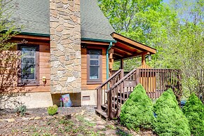 Sevierville Cabin w/ Hot Tub: Near Pigeon Forge!