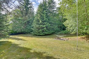 Peaceful + Chic Oasis: Fire Pit, Grill, Yard
