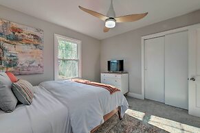 Mid-century Modern Cottage in Ardmore Area!