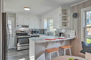 Mid-century Modern Cottage in Ardmore Area!