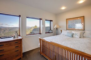 Stunning 360 Ocean Views, Near Redwoods NP!