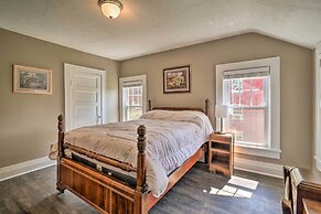 Glasgow Home w/ Porch: Close to Lake & Caves!