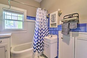 Glasgow Home w/ Porch: Close to Lake & Caves!