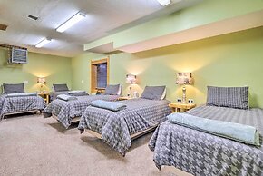 Spacious Fairplay Cabin w/ Deck & Dry Sauna!