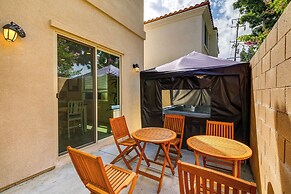 Pet-friendly Paramount Home, 16 Mi to Los Angeles!