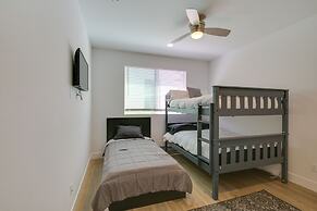 Pet-friendly Paramount Home, 16 Mi to Los Angeles!