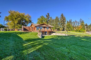 Lakeside Home w/ Beach ~ 14 Mi to Ski Area!