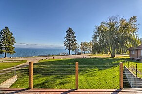 Lakeside Home w/ Beach ~ 14 Mi to Ski Area!