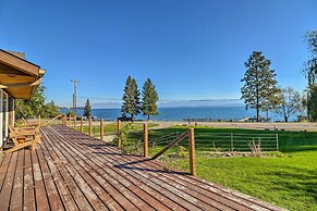 Lakeside Home w/ Beach ~ 14 Mi to Ski Area!