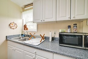 Serene Mcewen Cottage ~ 2 Mi to Golf Course!