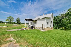 Serene Mcewen Cottage ~ 2 Mi to Golf Course!