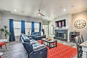 Modern Amarillo House w/ Fire Pit + Hot Tub!