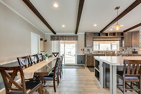 Spacious Tierra Amarilla Ranch House w/ Deck!