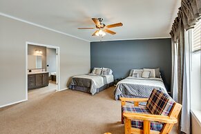 Spacious Tierra Amarilla Ranch House w/ Deck!