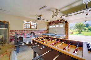 Serene Canton Home w/ Deck & Mountain Views!