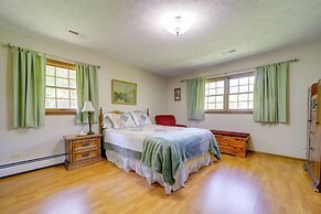 Serene Canton Home w/ Deck & Mountain Views!