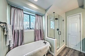 Unique & Modern Alto Home w/ Private Hot Tub!