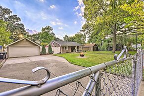 Pet-friendly Taylor Home w/ Backyard Oasis!