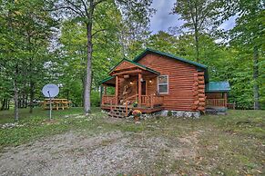 Updated Manistique Log Cabin, Yard & Fire Pit