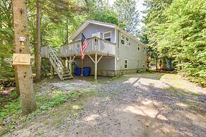 Sawyer Lake Retreat w/ Decks: Walk to Beach!