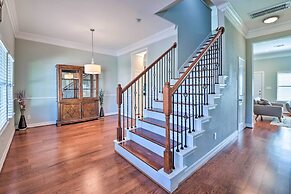 Spacious Houston Home ~ 16 Mi to NRG Stadium!