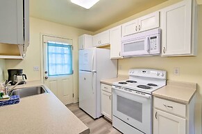 Winchester Bay Apt Near Dunes & State Parks!