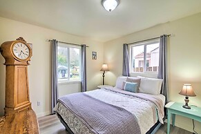 Winchester Bay Apt Near Dunes & State Parks!