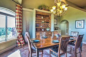 Spacious Grand Junction Home w/ Mountain View