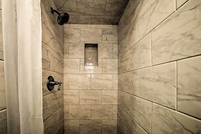 Walk to Beach: Condo w/ Patio on Catalina Island