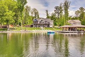 Waterfront Lake Anna Home w/ Dock, Beach & Kayaks!