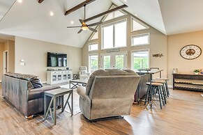 Waterfront Lake Anna Home w/ Dock, Beach & Kayaks!