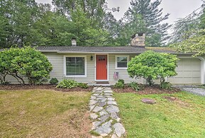 Blowing Rock Home: 1 Block to Downtown!