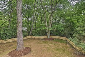 Blowing Rock Home: 1 Block to Downtown!