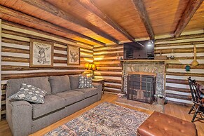Pet-friendly Speedwell Cabin, 1 Mi to Water!