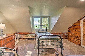 Pet-friendly Speedwell Cabin, 1 Mi to Water!