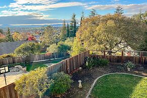 Wine Country Gateway w/ Views Btwn Napa & SF