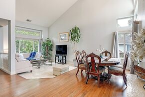 Wine Country Gateway w/ Views Btwn Napa & SF