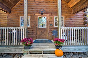 Rustic Rothbury Cabin w/ Resort Amenity Access!