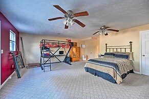 Serene Blue Ridge Getaway in Galax w/ Yard!