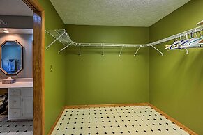 Serene Blue Ridge Getaway in Galax w/ Yard!