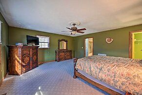 Serene Blue Ridge Getaway in Galax w/ Yard!